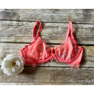 VICTORIAS SECRET SHEER LACE BRA-32D